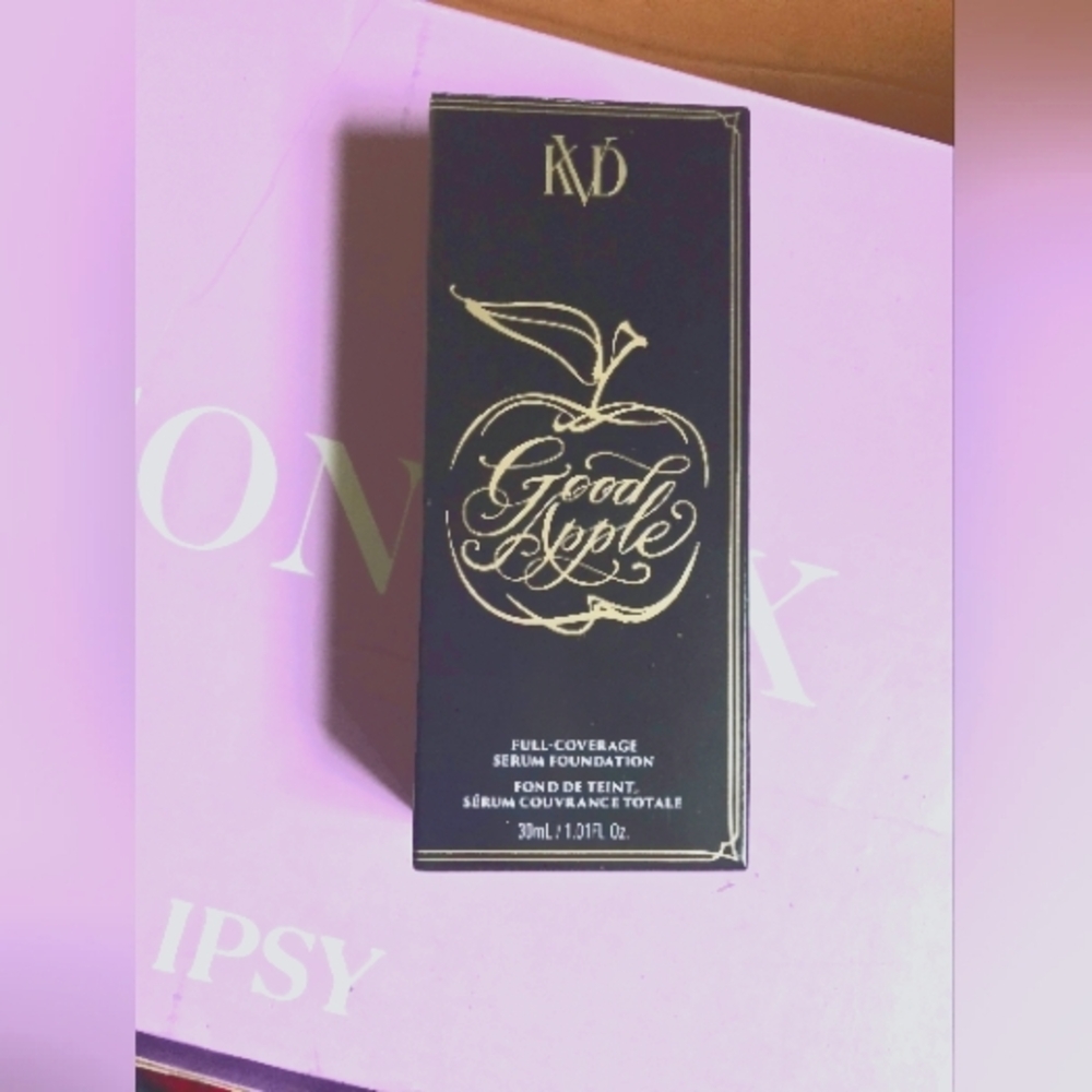 KVD beauty good apple full-coverage transfer- appear serum foundation.